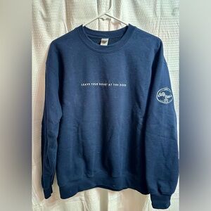 Bitty and Beaus black sweatshirt size medium